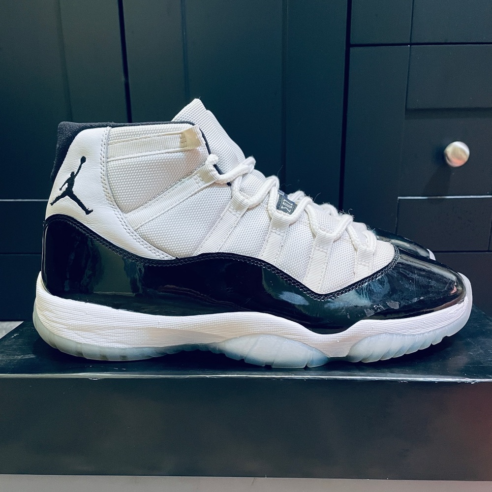 Nike Air Jordan 11 Concord 2018 Size 11 With Box